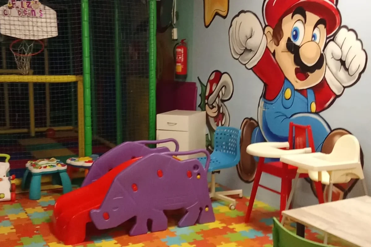 Crazy Pekes: Parque infantil · Quart de Poblet